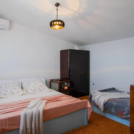 House Rinomeri Apartment *