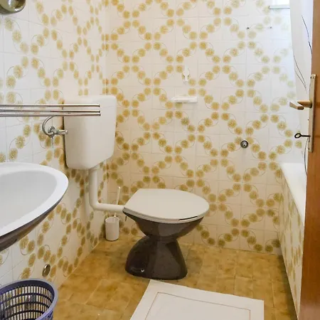 House Rinomeri Lokva Rogoznica