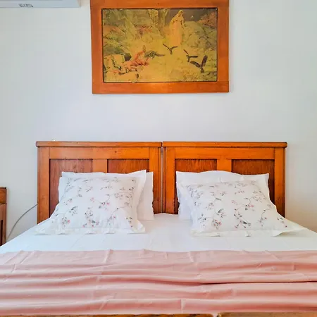 Apartment House Rinomeri